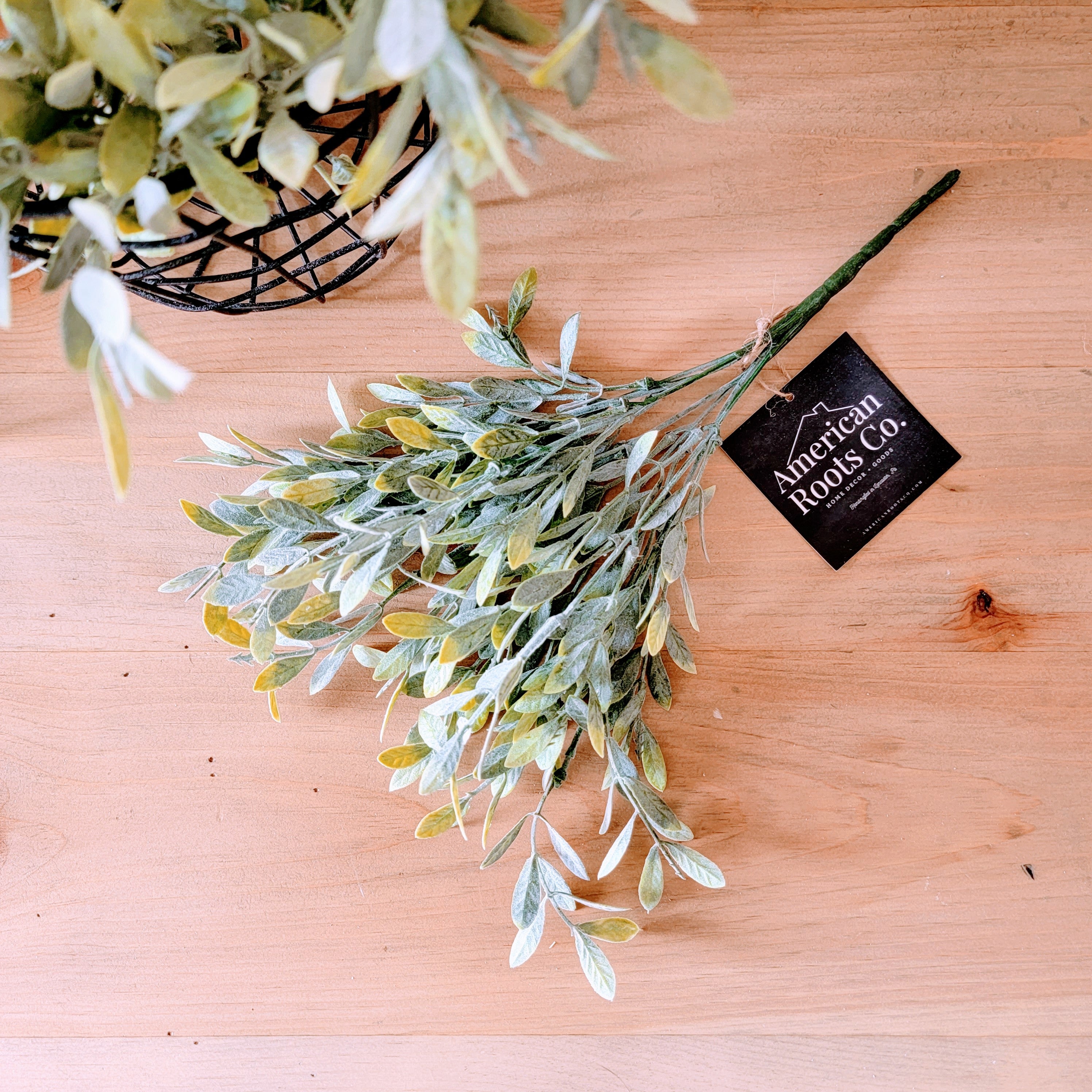 Teardrop Leaves Pick